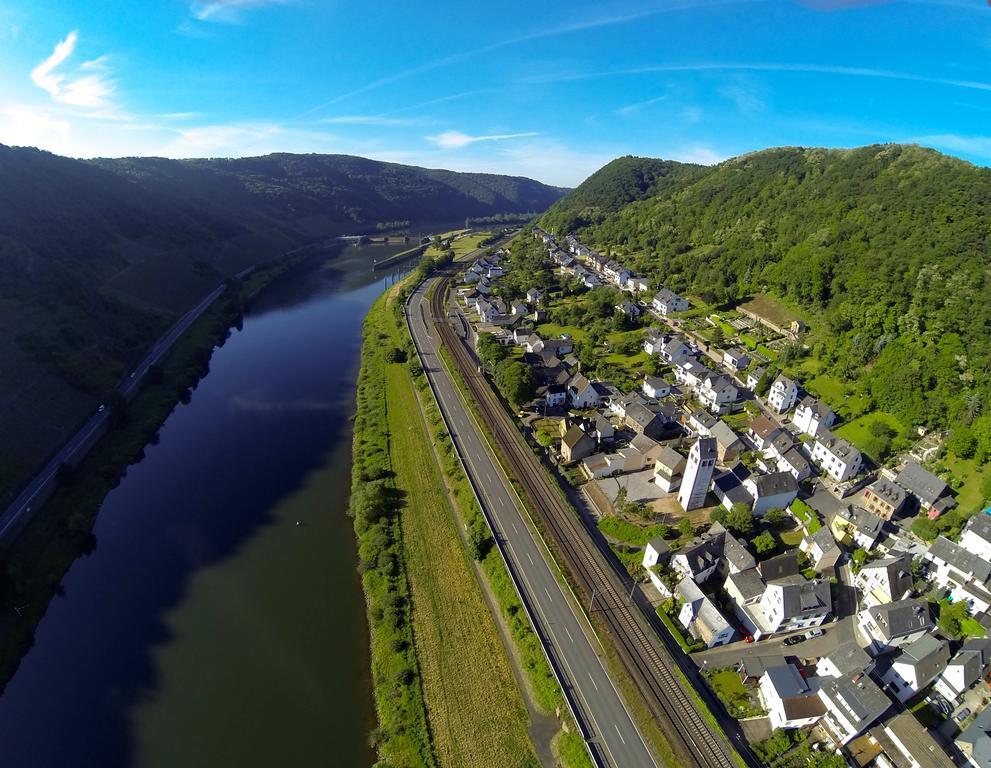 Ferienwohnungen Haus Am Wuerzlaysteig Lehmen Luaran gambar