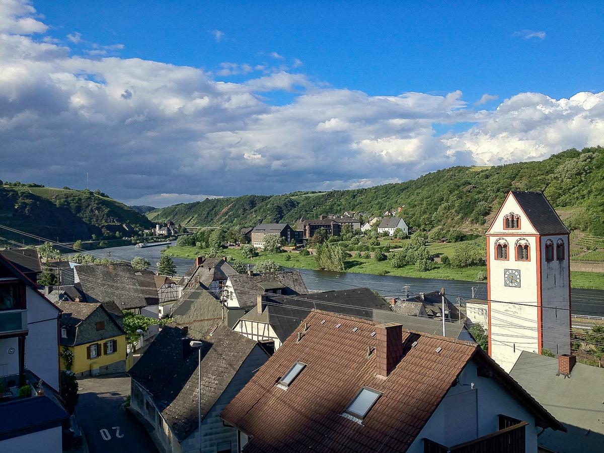 Ferienwohnungen Haus Am Wuerzlaysteig Lehmen Luaran gambar
