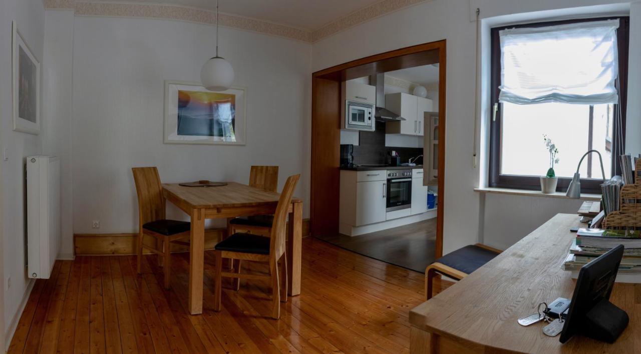 Ferienwohnungen Haus Am Wuerzlaysteig Lehmen Luaran gambar